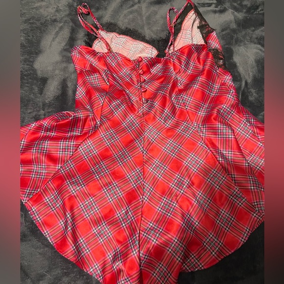 plaid lingerie sleepwear size medium. - Picture 2 of 2